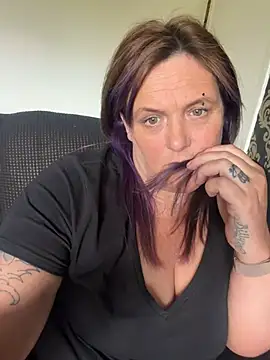 Show webcam de Busty-GilfQuinn