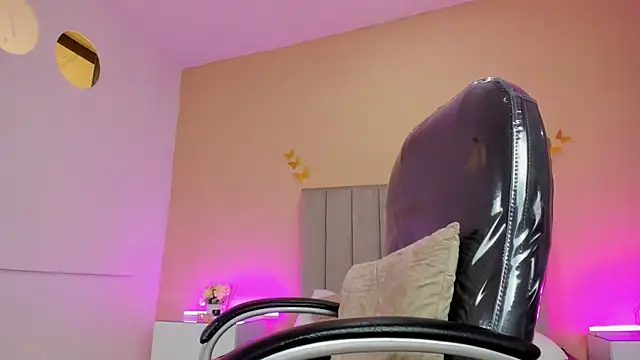 Nascary_Fox Chat XXX in diretta