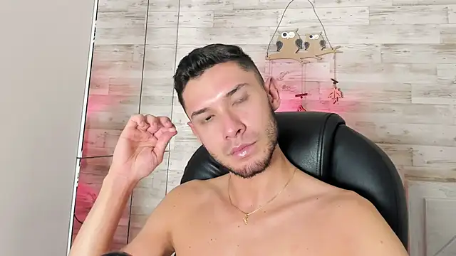 Rowley_Devi webcam show