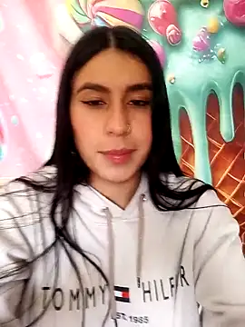 Chatroom XXX en direct de charlottte_wh