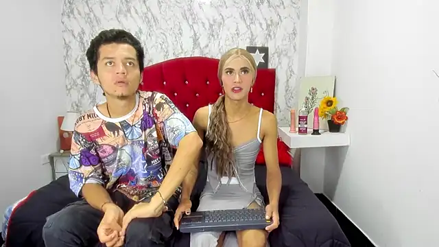 Alejandra_and_James_ webkamerás műsora