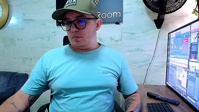 maximo_daddy Pertunjukan Webcam