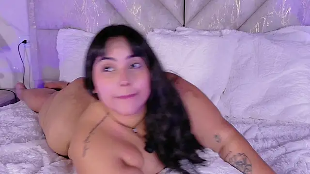 TinaCurv_Pv 라이브 XXX 채팅