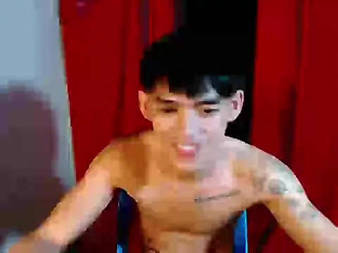 urhunky_boy Show Webcam