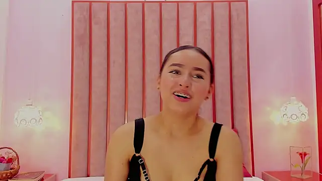 Zoe_Monrow's Live XXX Chat
