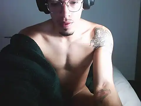Angel02129 webkamerás műsora