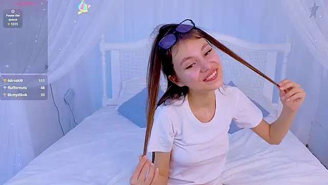 Chat XXX en directo de Little__Lunaa