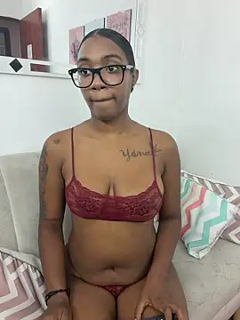 Emi_rousse 라이브 XXX 채팅