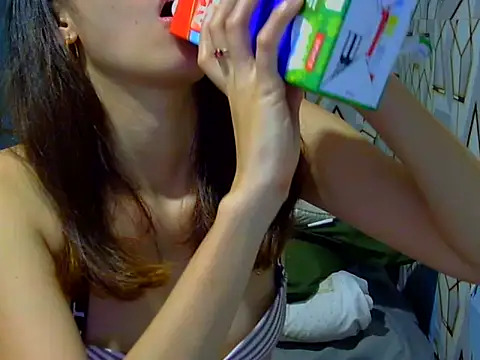 urnaughty_creamypie 라이브 XXX 채팅