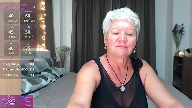 roxana_brooks Show in webcam