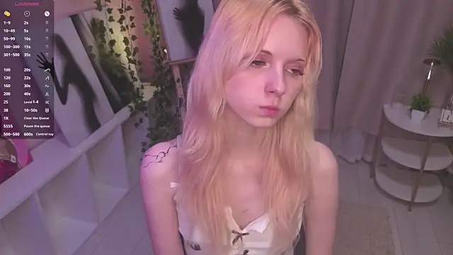 JuanaSumma Adlı Modelin Canlı XXX Sohbeti