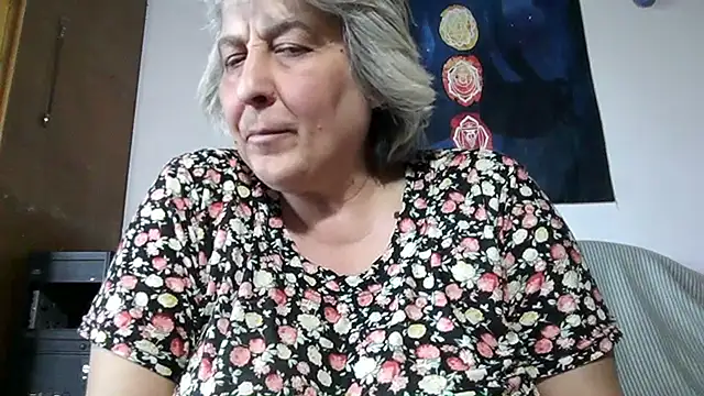 Chat +18 de ExquisiteMature ao vivo