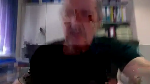 HMStraps01 Show Webcam