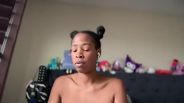 Cum2Charm Live XXX-Chat