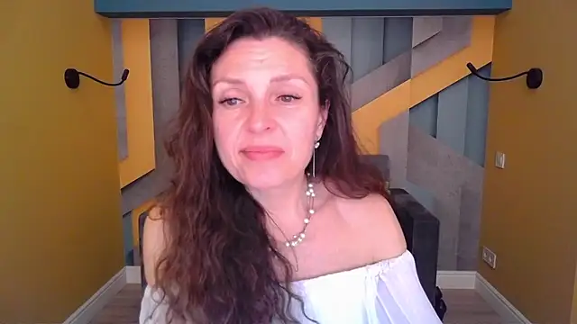 Chat +18 de EllaLong ao vivo