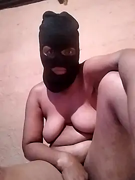 Lovelybabe82 Adlı Modelin Canlı XXX Sohbeti