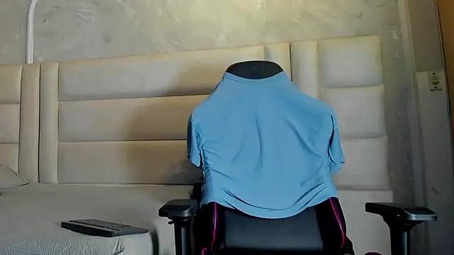 Dark_lennox's Webcam Show