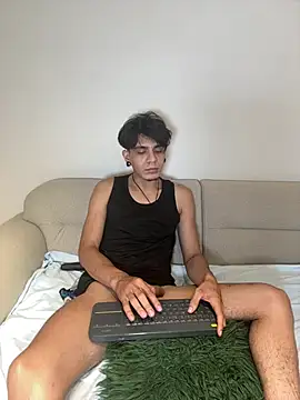 عرض كام abrilandjulian