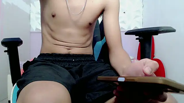 Chat +18 de Yei_lee_ ao vivo