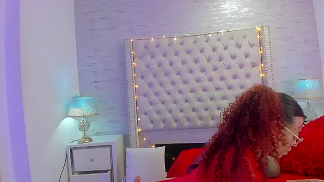 Chat +18 de Pamelamiler__ ao vivo