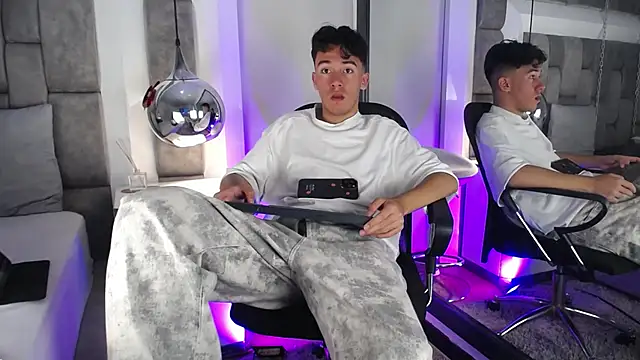Austin_Reedss 라이브 XXX 채팅