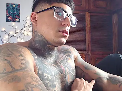 Chat XXX ao vivo de maxstrom111
