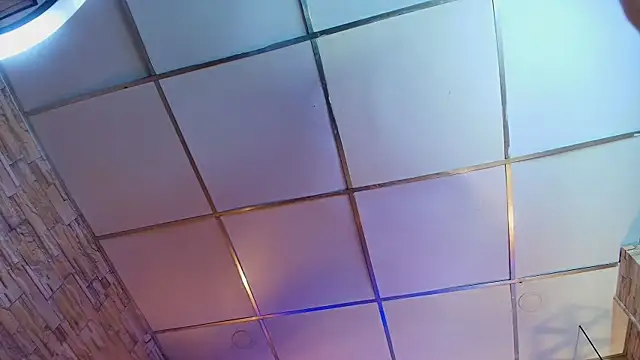 stephaniesun_ élő XXX-chatje