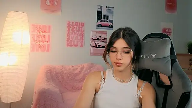 dinnerwithflowers' Live XXX Chat