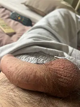 TornMarky1969 Show in webcam