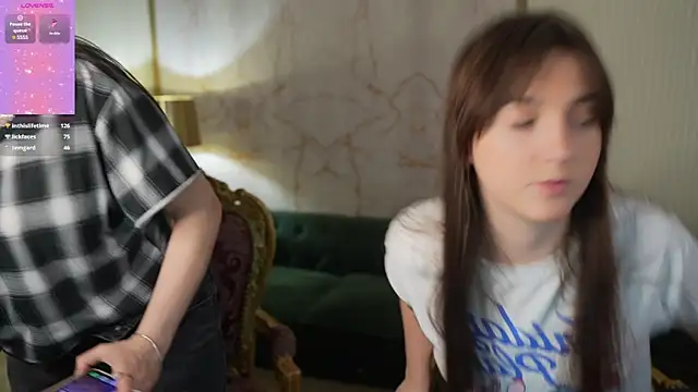 Sweet_cherry054's Webcam Show