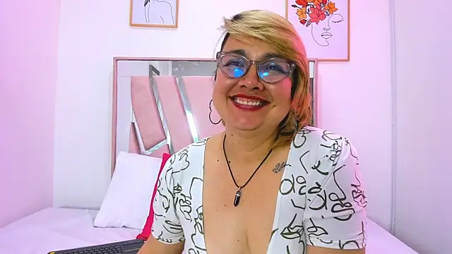DariaLuca élő XXX-chatje