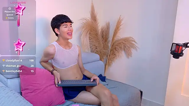 CAROLYNFOSTER 现场XXX聊天