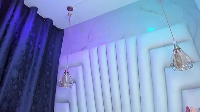 Онлайн чат XXX LunaCrop