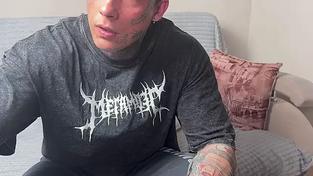 Anubisgods' Live XXX Chat