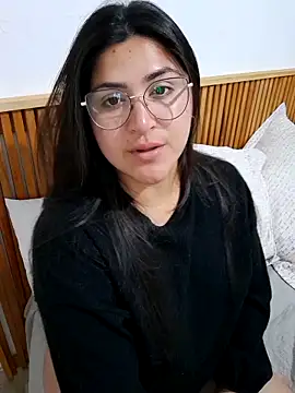 Morena95 Adlı Modelin Web Kamerası Şovu