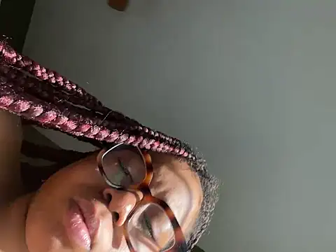 caramel__cremes' Webcam Show