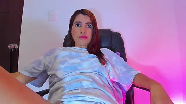 naty_hot4uu élő XXX-chatje