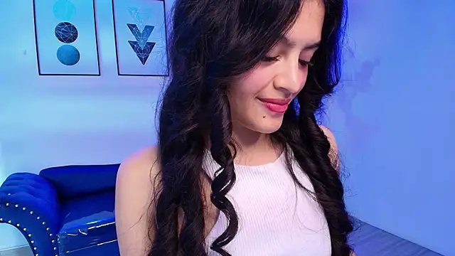 Maddie_T18 Live XXX-Chat