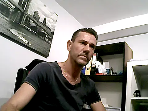 mastercharisma35's Live XXX Chat