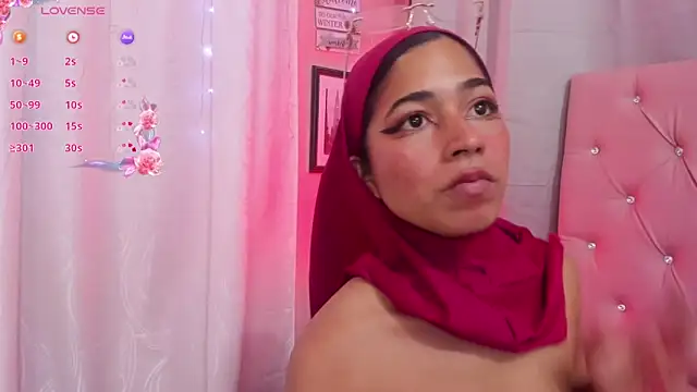 NadiaKarim_'s Live XXX Chat