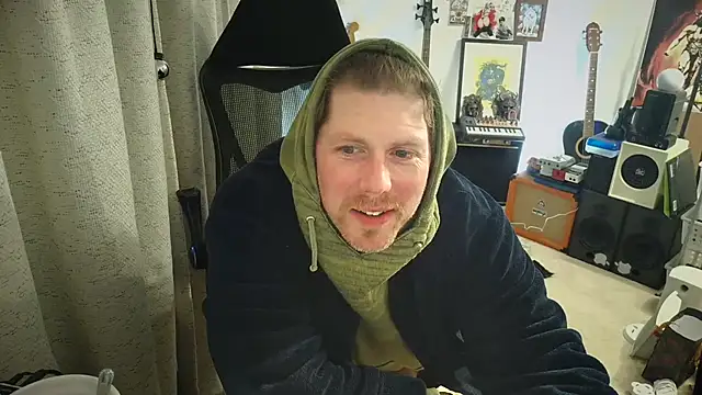 XXX chat uživo modela 9VOLTT