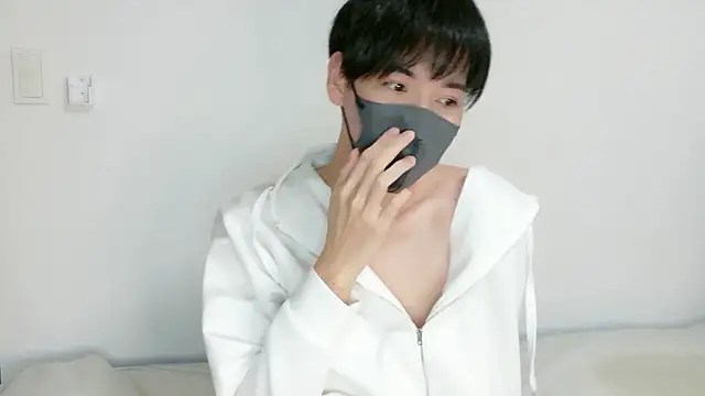itsme_LEON Show in webcam