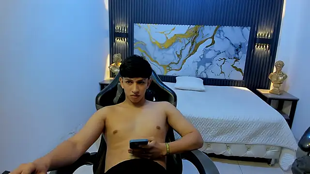 AdrianFranko 웹캠 쇼