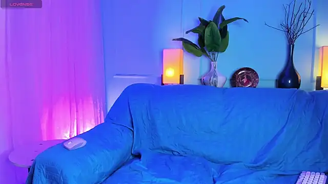 Chatroom XXX en direct de Keita_Moon