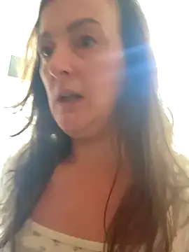 cumtomama webcam show