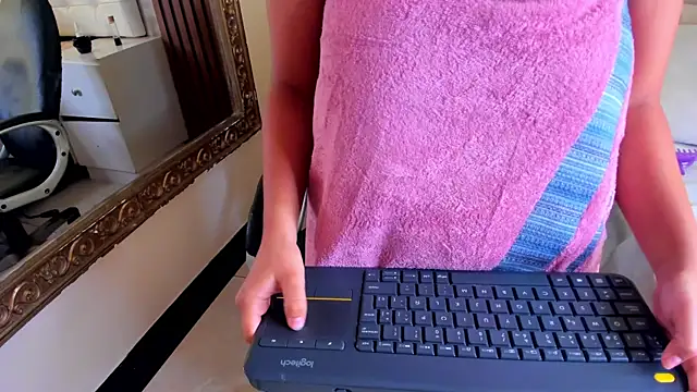 AbbyLoiusのライブXXXチャット