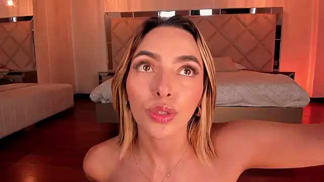 MelissaMoore_'s Live XXX Chat