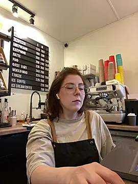 cinnabon_ – webcam-show