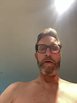 alwaysyoursmommy Show in webcam