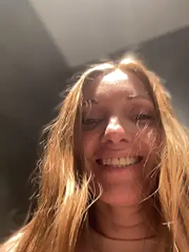 Онлайн чат XXX miss_darsi